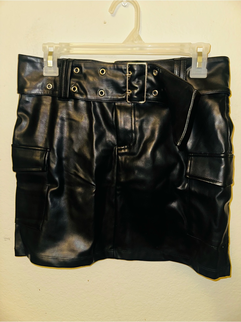 Tic toc black leather skirt with belt size medium